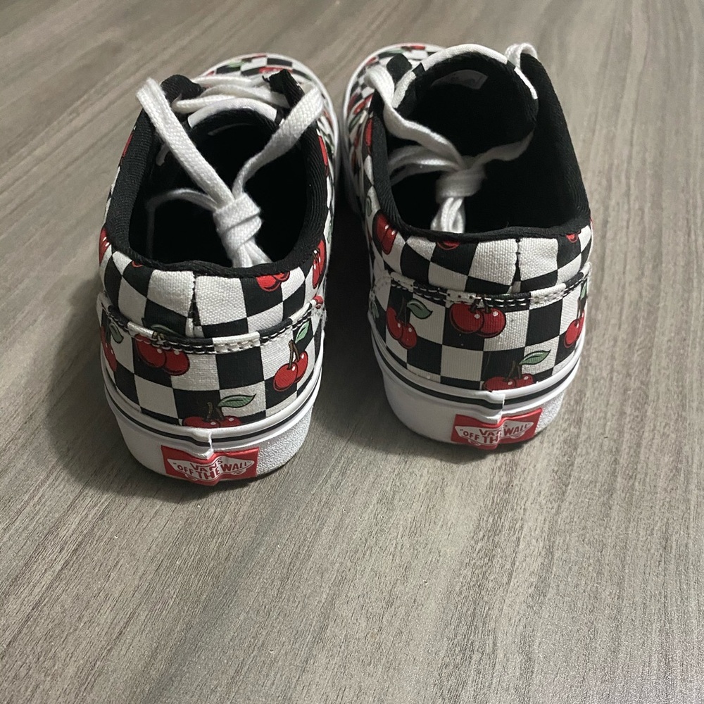 Vans Old Skool Lo Red Cherry Women Sneakers - SZ 6 - Picture 7 of 10